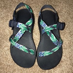Women’s Chacos size 8